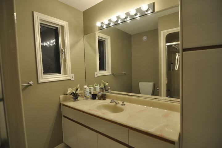 Room 12 of 45