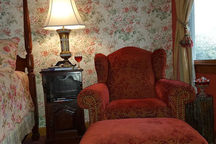 Room 40 of 107