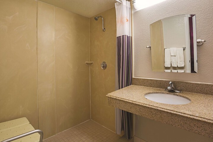 Room 34 of 45