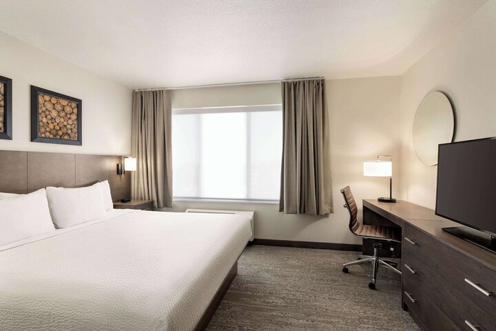 Days Inn & Suites by Wyndham Bozeman