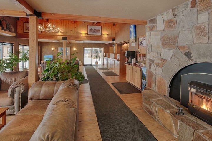Brandin Iron Inn