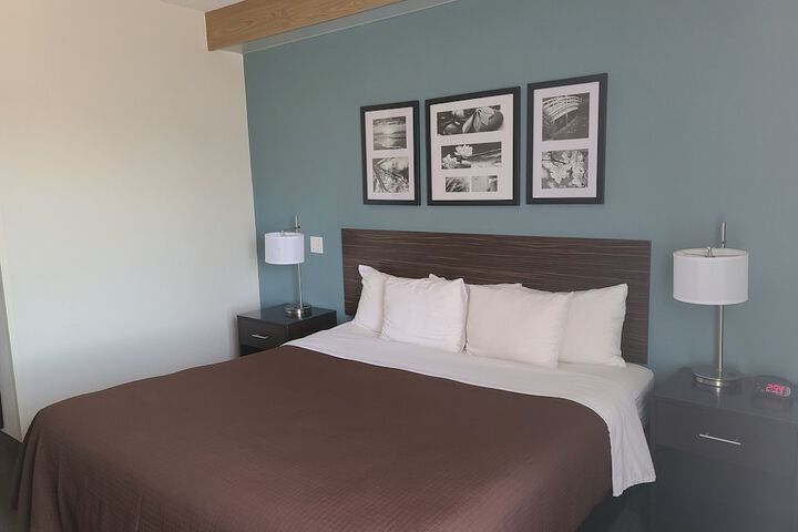 Room 15 of 15