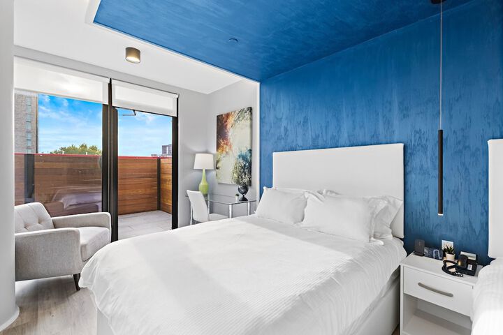 Global Luxury Suites at the Arches