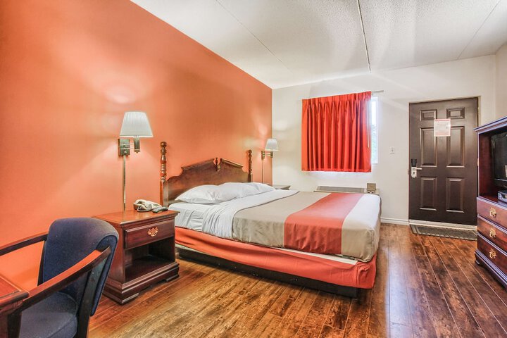 Room 20 of 29