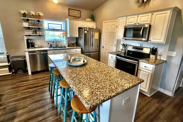 A Silver Lining 4 Br Home