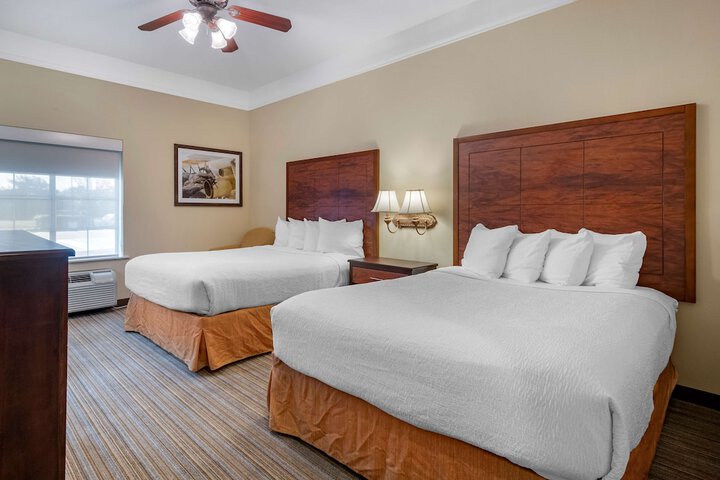 Room 32 of 39