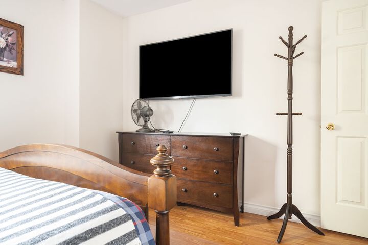 Room 27 of 30