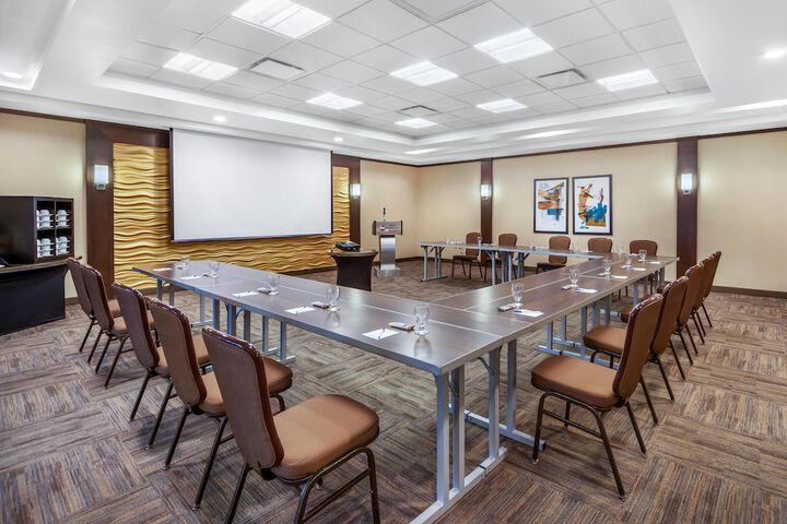 Best Western Plus Edmonton Airport