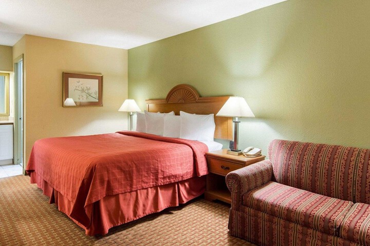 Quality Inn South Hill I-85