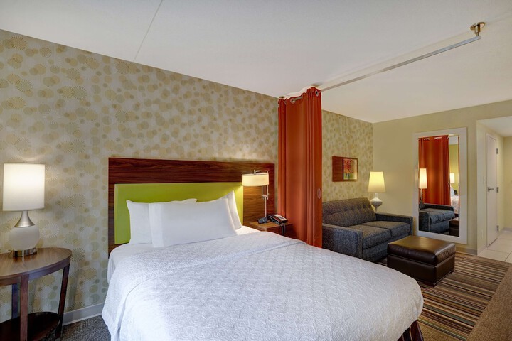 Room 21 of 35