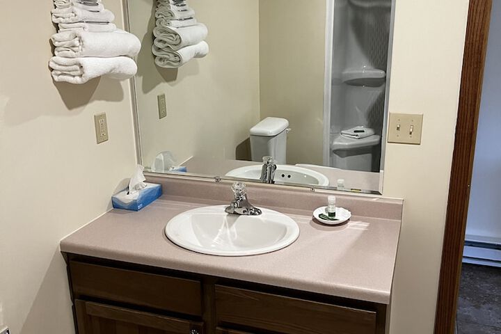 Room 10 of 29