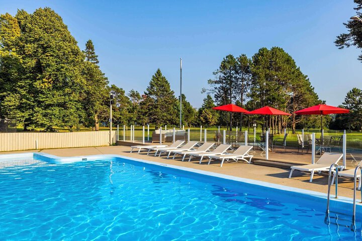 Pool 8 of 54