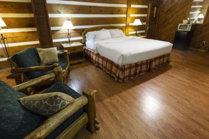 Room 21 of 39