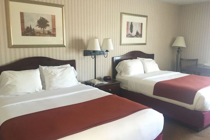 Mountain Inn & Suites