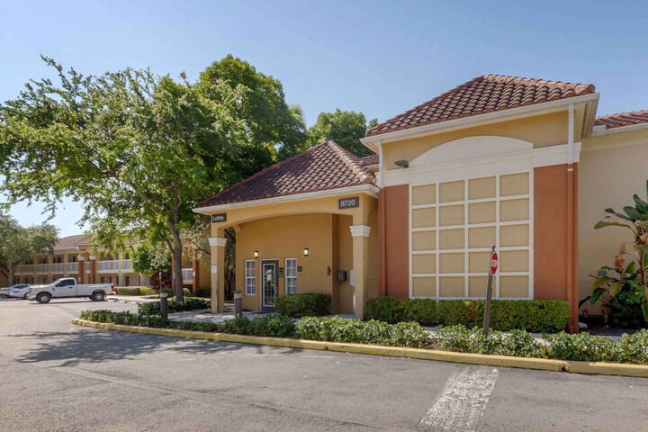 Extended Stay America Suites Miami Airport Doral