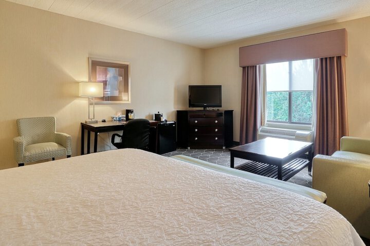 Hampton Inn & Suites Parsippany / North