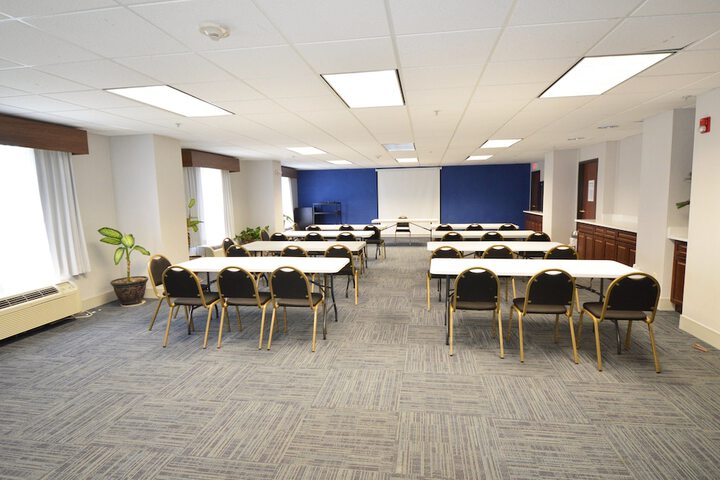 Holiday Inn Express Toledo-Oregon by IHG