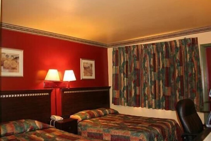 Plaza Travel Inn