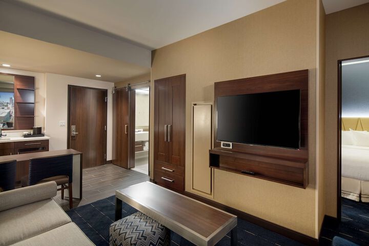 Embassy Suites by Hilton Seattle Downtown Pioneer Square