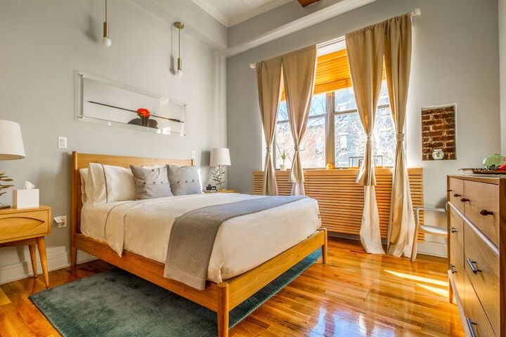 Room 21 of 35