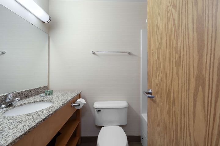 Best Western Grande Prairie Hotel & Suites
