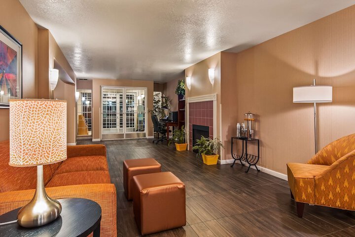 Hotel Interior 10 of 48