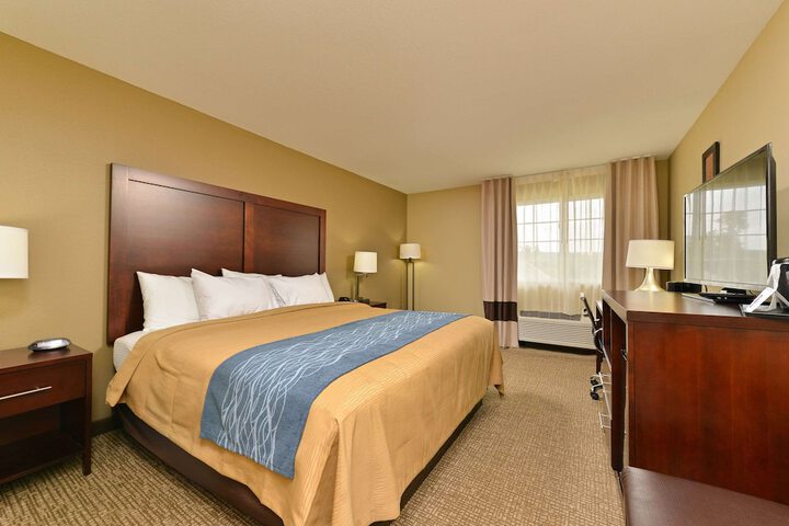 Room 12 of 28