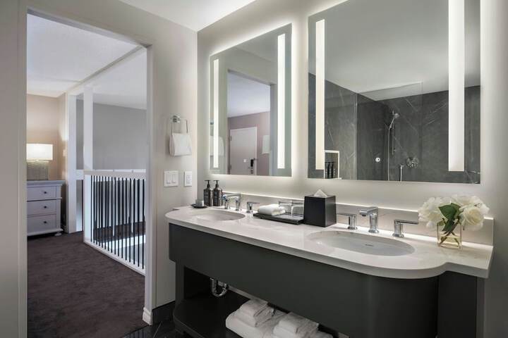 Sheraton Cavalier Saskatoon Hotel