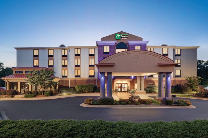 Holiday Inn Express Hotel & Suites Lavonia by IHG