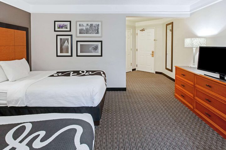 Room 19 of 40