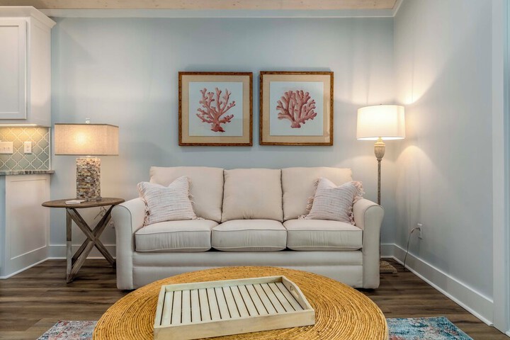 Luxe Family Condo w / Gulf View in Dauphin Island!