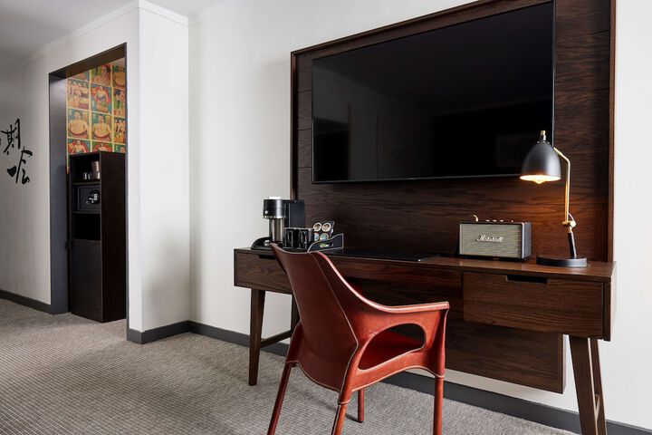 Room 46 of 70