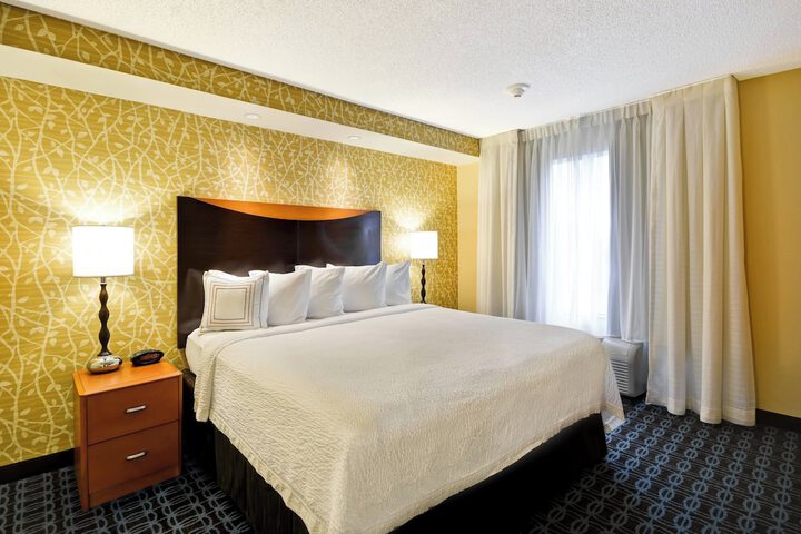 Fairfield Inn & Suites by Marriott Tampa Fairgrounds / Casino