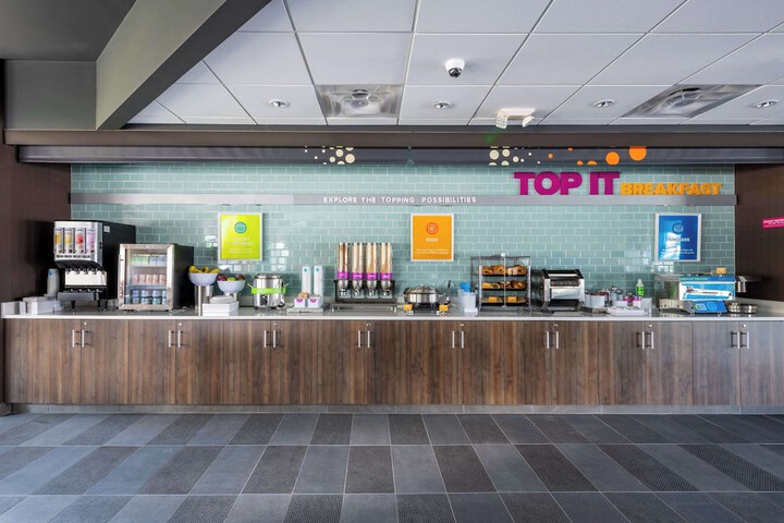 Breakfast/Coffee Service 26 of 31