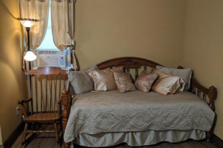 Allas Historical B & B