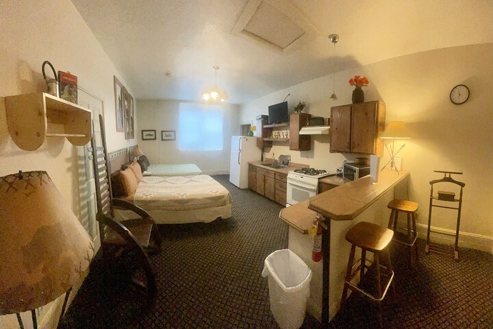 Room 50 of 75