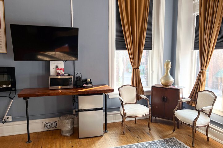 Room 81 of 120