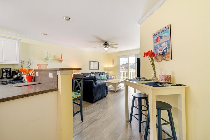 Oak Island Vacation Rental 1 Block to Beach!