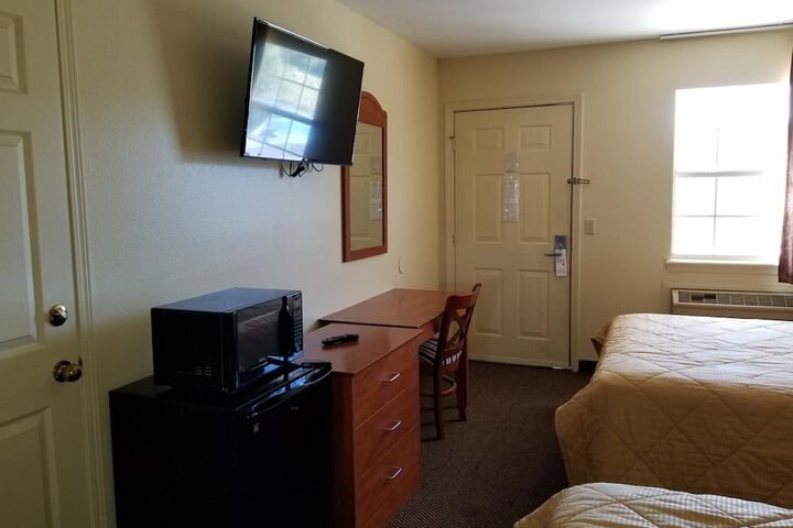 Room 42 of 49