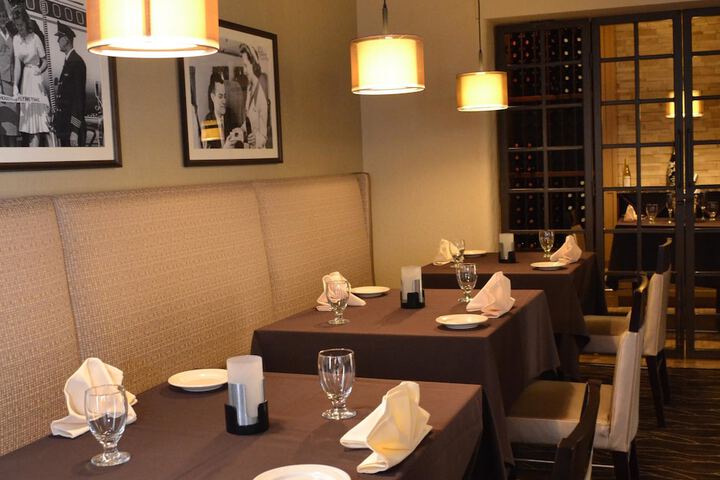 Dining 53 of 63