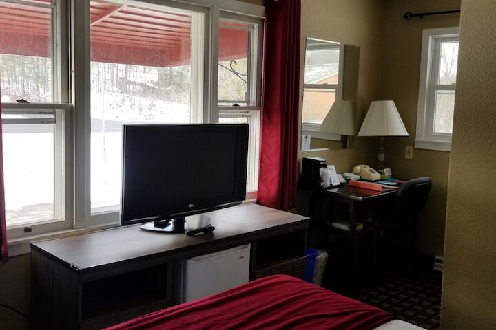 Room 26 of 32
