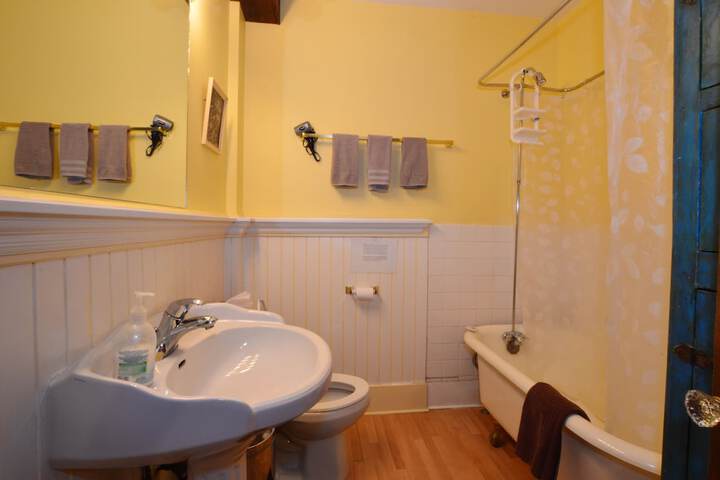 Room 15 of 51