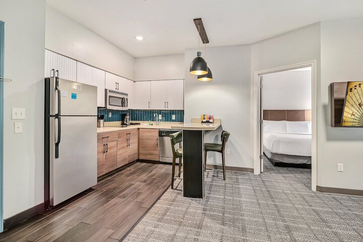 Staybridge Suites University Area by IHG