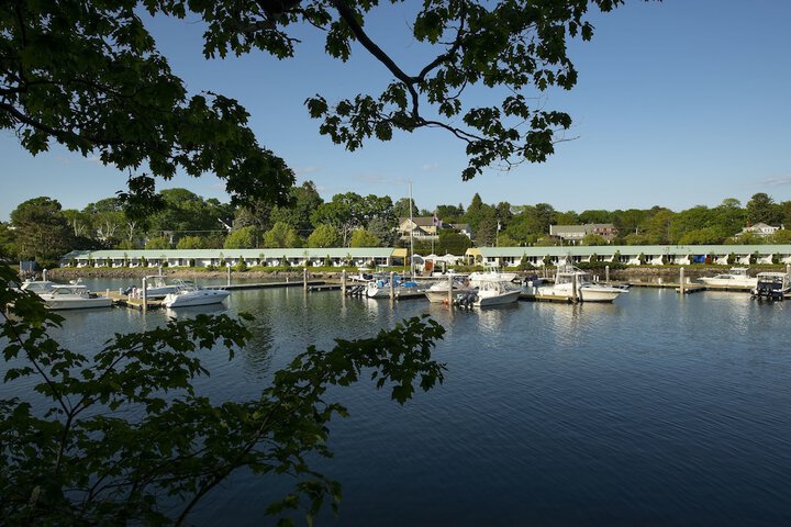 Yachtsman Hotel & Marina Club