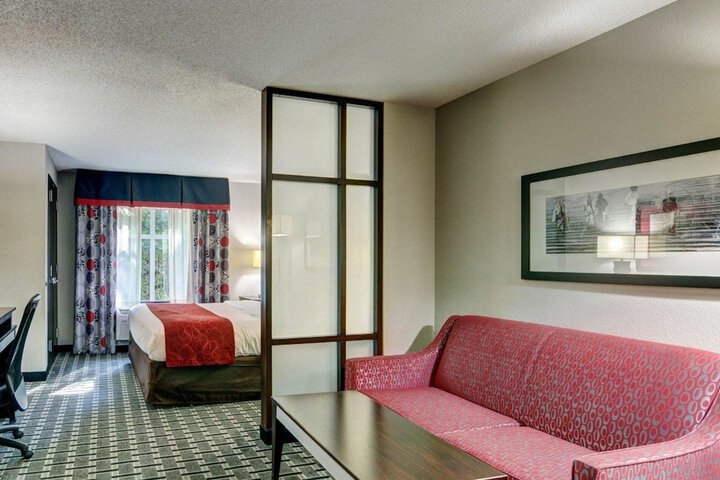 Room 11 of 36