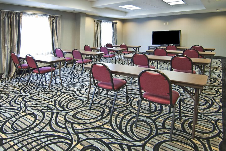 Holiday Inn Express & Suites Jackson / Pearl Intl Airport by IHG