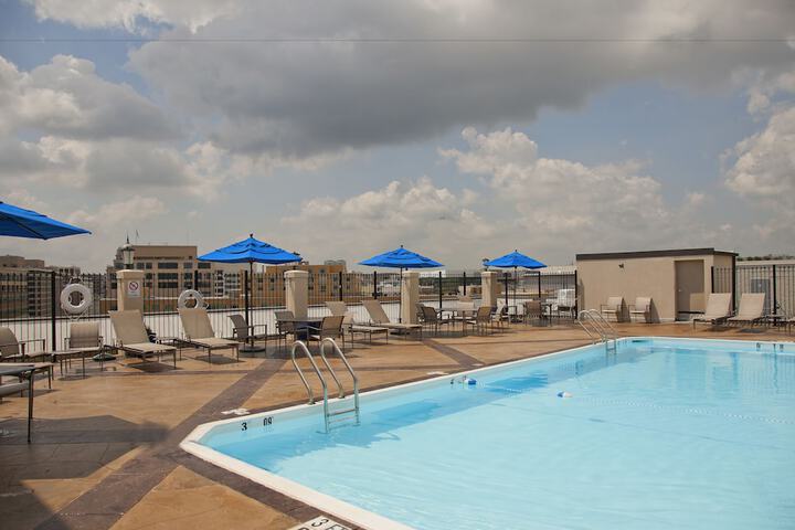 Pool 13 of 85