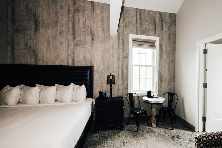 Room 20 of 32