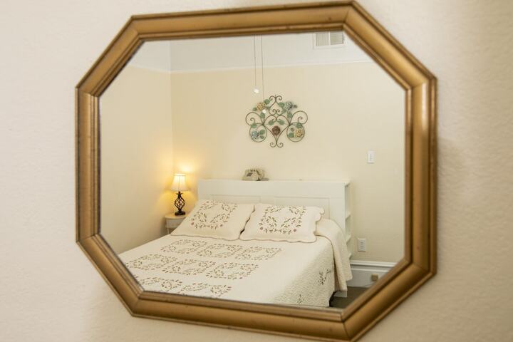 Room 33 of 116