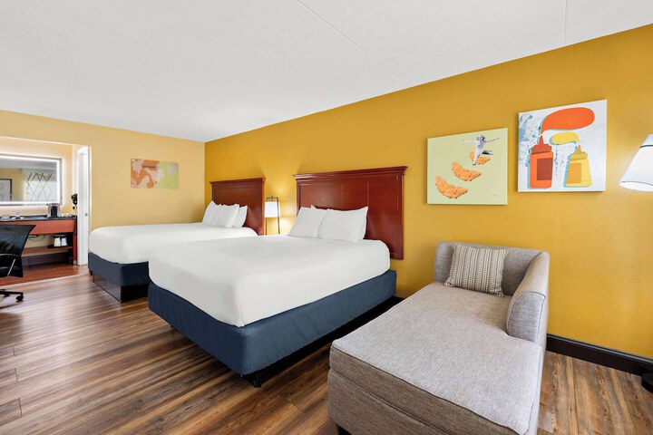 Room 32 of 45